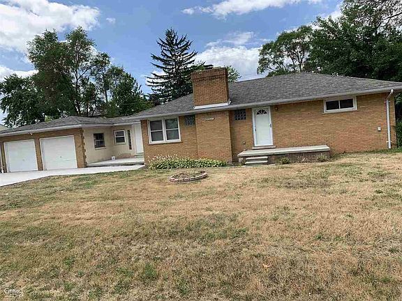 2nd image of 46823 Waco St