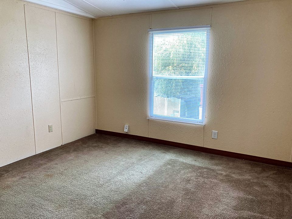 2nd image of 42 Mockingbird Hl House 42