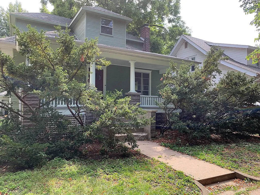 409 W High St photo 1