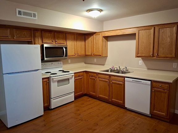 4th image of 353 Walnut Grove Rd #17