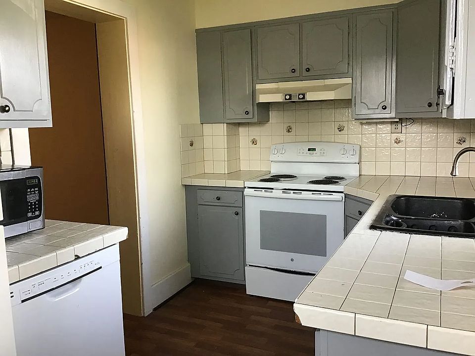 1st image of 65 W Areba Ave