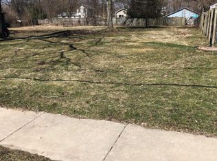 96 Beckwith Dr, Galesburg, MI 49053