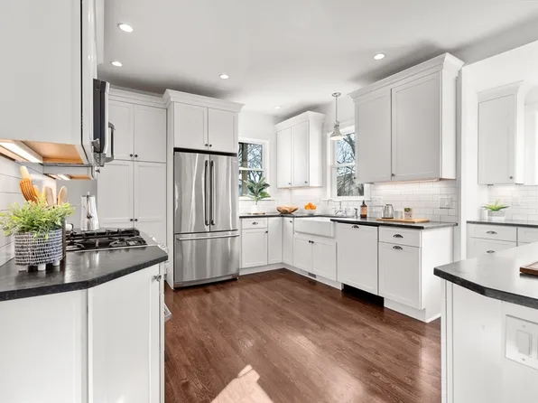 49 Tennyson St #1, Somerville, MA 02145