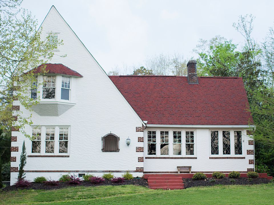 1st image of 107 Belvoir Ave