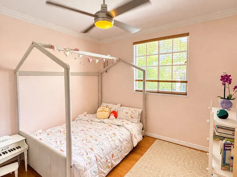 131 Cameron Ct — Photo 16