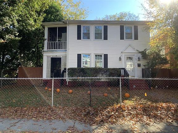2nd image of 2911 3rd Ave