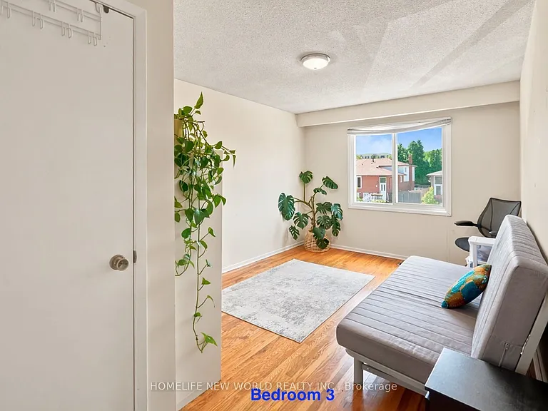 458 Appledore Cres #UPPER — Photo 9