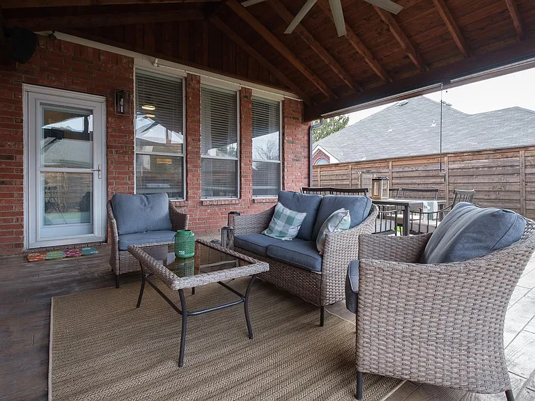 9712 Spring Dr — Photo 18