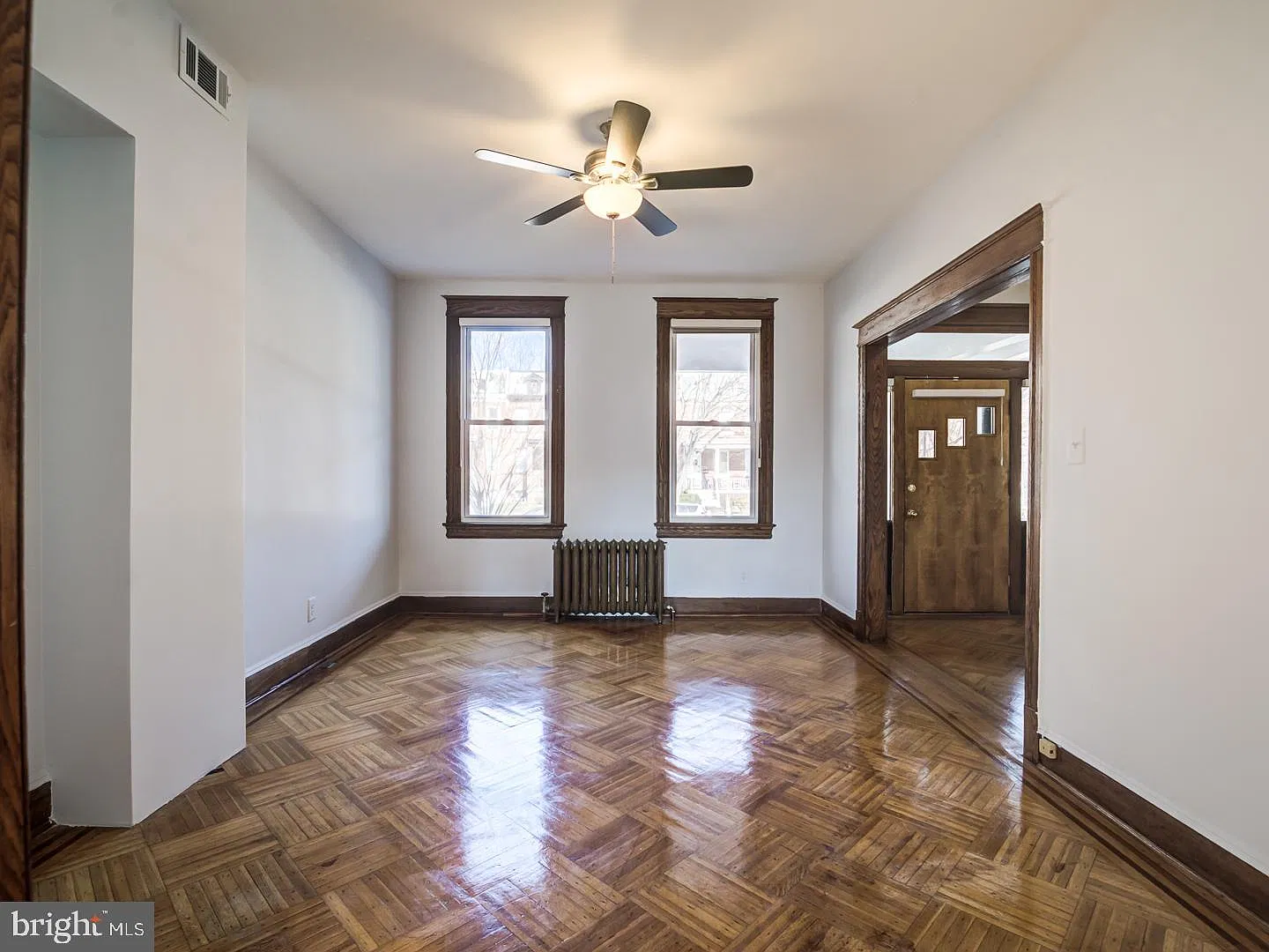 3 bed, 2.5 bath, 1668 sqft, $3,600 — Photo 3