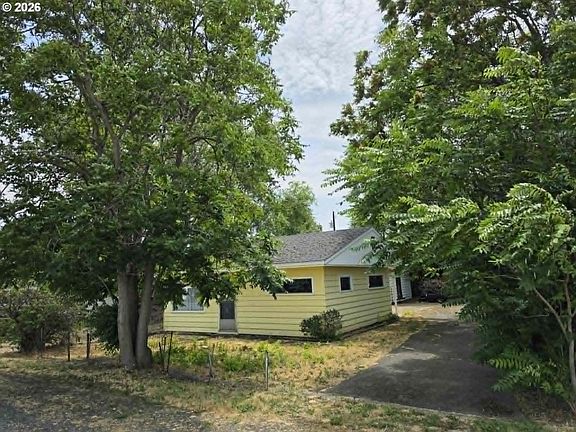 3rd image of 746 Lee St