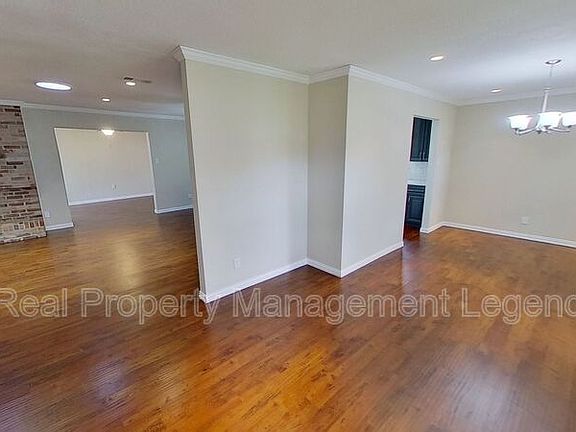 3rd image of 12209 Cedar Bend Dr