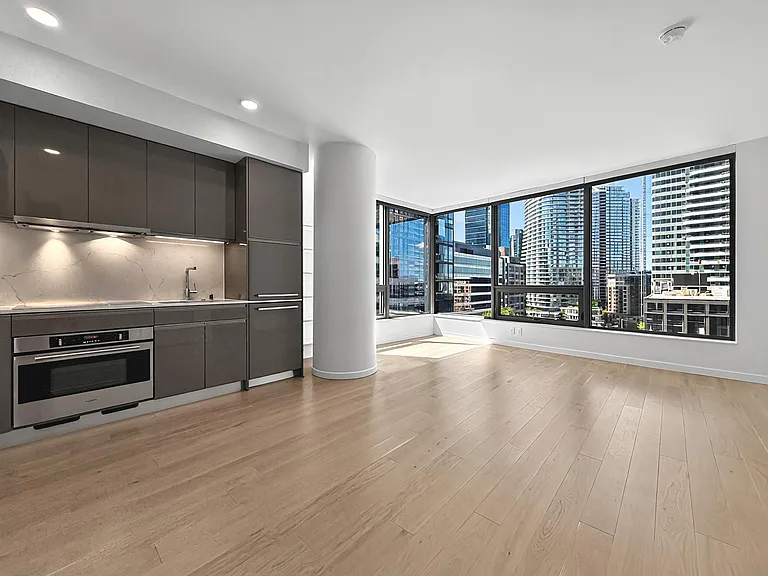 1808 Minor Ave #1005 — Photo 1
