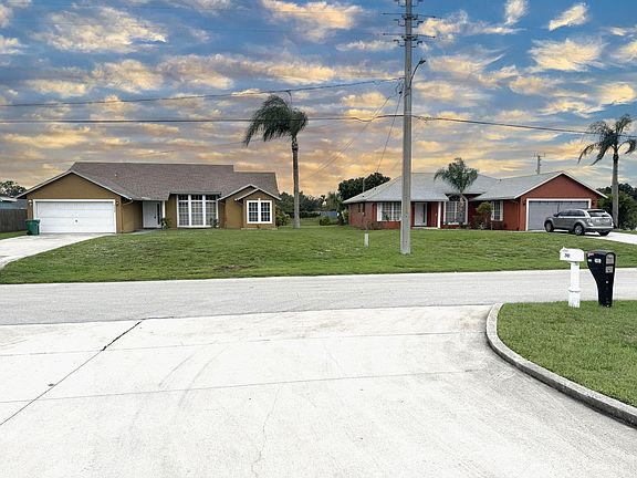 2nd image of 2402-2408 SW Monterrey Lane