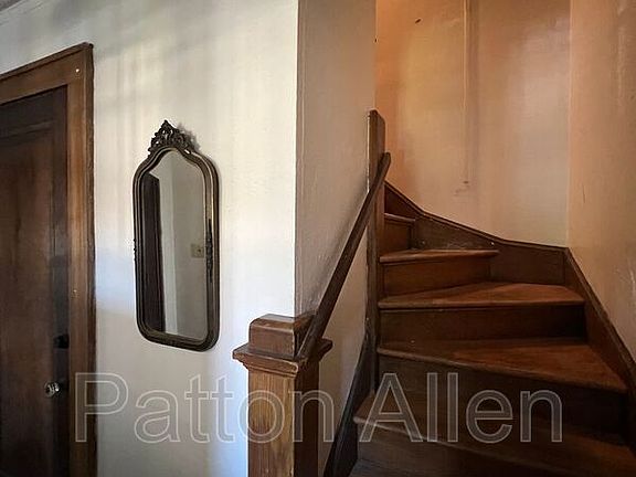 4th image of 24 Majestic Ave Unit 4