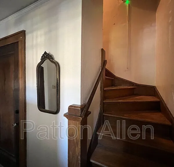 24 Majestic Ave #4 — Photo 4