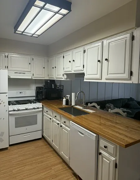 8 Steamboat Dr #7 — Photo 2