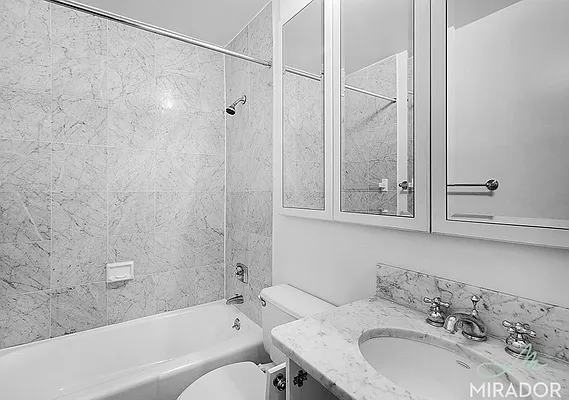 Rented by Mirador Real Estate | media 32