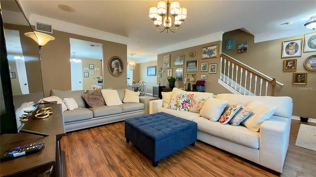 2 bed, 2.5 bath, 1548 sqft, $2,300 — Photo 3