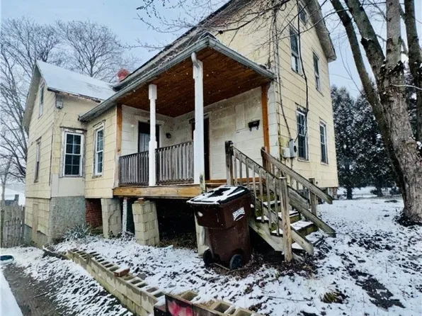 915 Front St, Marietta, OH 45750