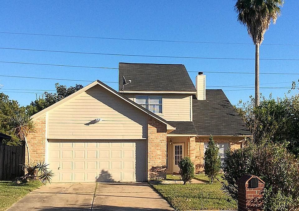 1st image of 10702 Village Trail Dr