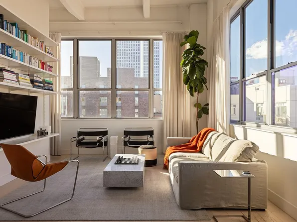 338 Berry St APT 7J, Brooklyn, NY 11249