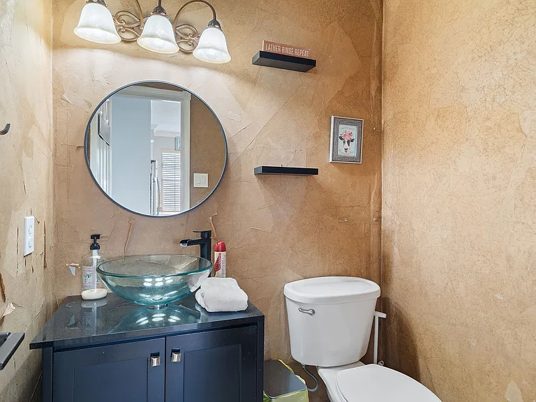 141 Morningside Dr — Photo 23