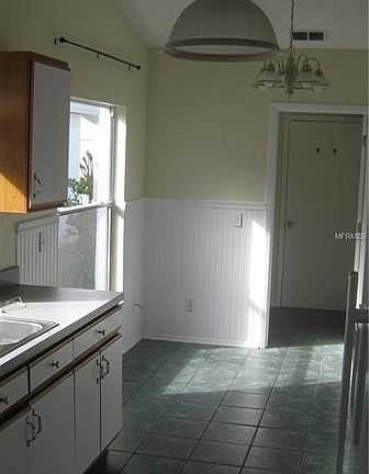 3rd image of 2070 River Park Blvd