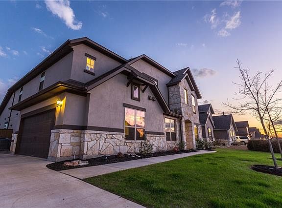 3rd image of 4324 Tanglewood Estates Dr