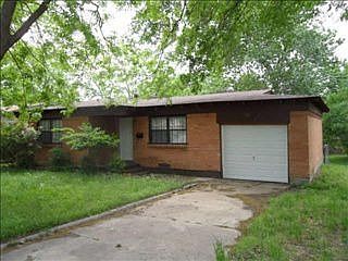 2nd image of 1408 Hillcrest St