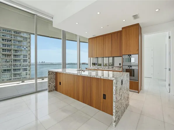 175 SE 25th Rd, Miami, FL