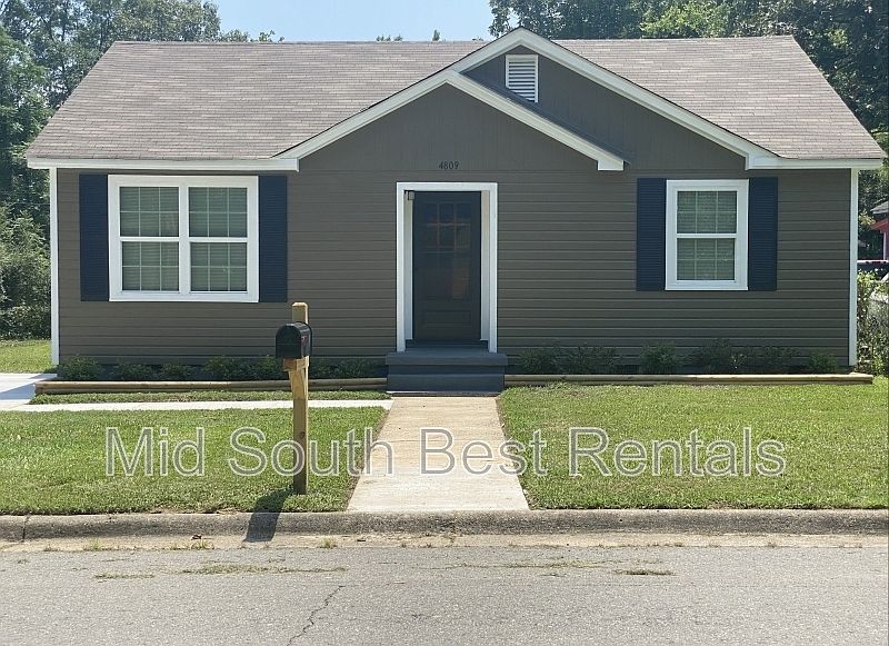 1st image of 4809 W 31st St