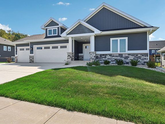 2nd image of 1404 Schoepp Ln