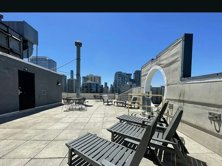 1309 N Wells St #2 — Photo 19