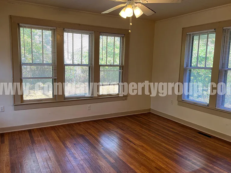 1616 Independence Ave — Photo 12