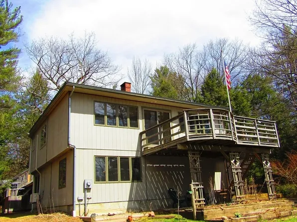 23 Hyde Hill Rd, Goshen, MA 01032