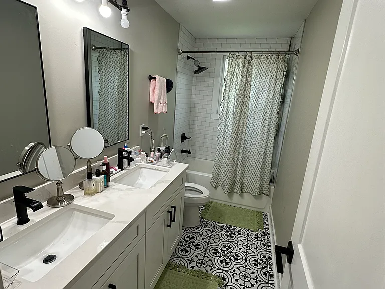 4205B Elkins Ave — Photo 8