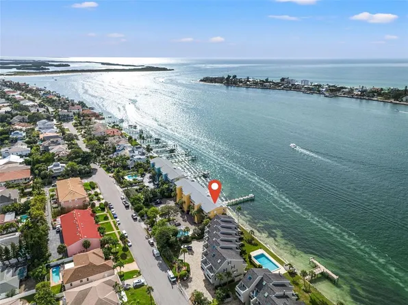 370 8th Ave N Unit 9, Tierra Verde, FL 33715