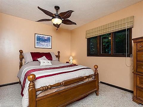 Listen to the creek at night