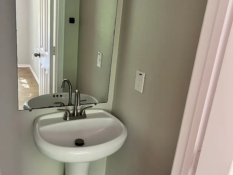 20843 Brandon Dr — Photo 18