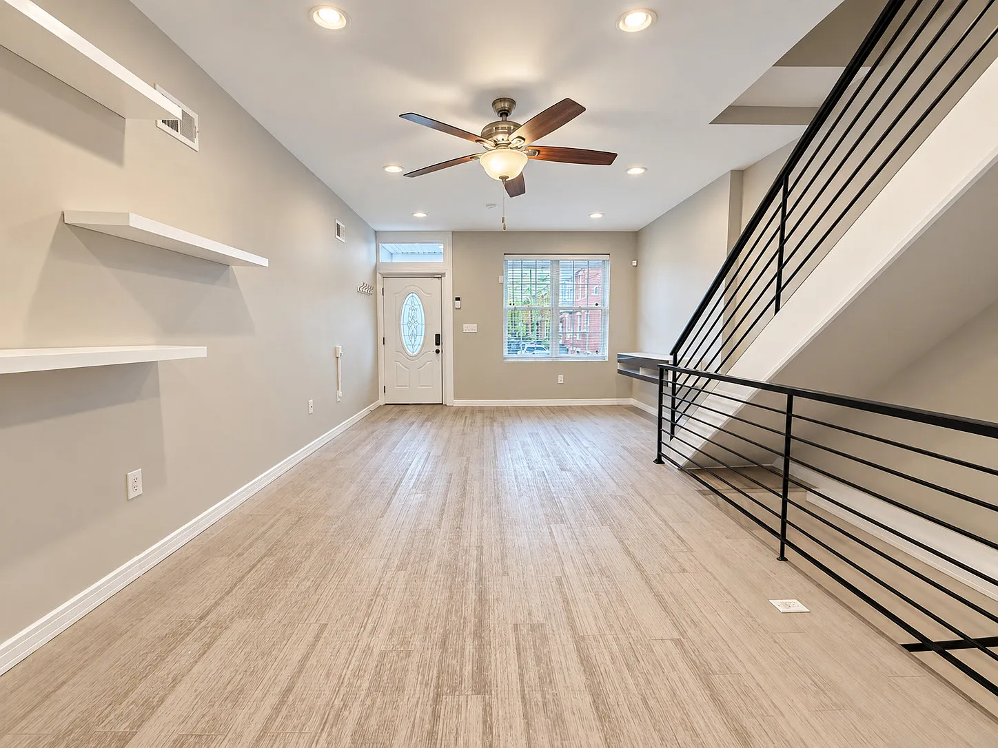 More Room to Live: 3 Bedrooms, Finished Basement & Backyard in Point Breeze — Photo 4