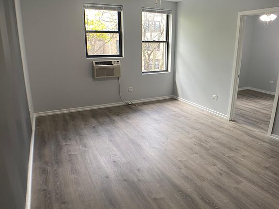 4th image of 4873 N Magnolia Ave #301