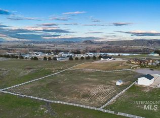 101 Twilight Trl, Marsing, ID 83639