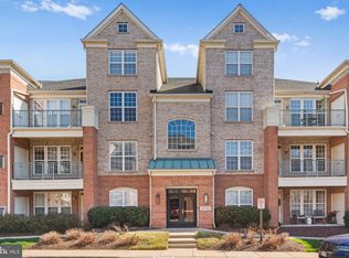 12160 Abington Hall Pl APT 204, Reston, VA 20190