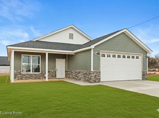 10 Betty Boyd Ln, Brandenburg, KY 40108