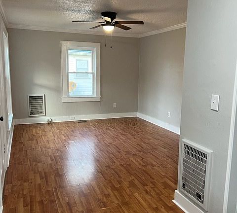 4th image of 1014 Emmett Ave NW