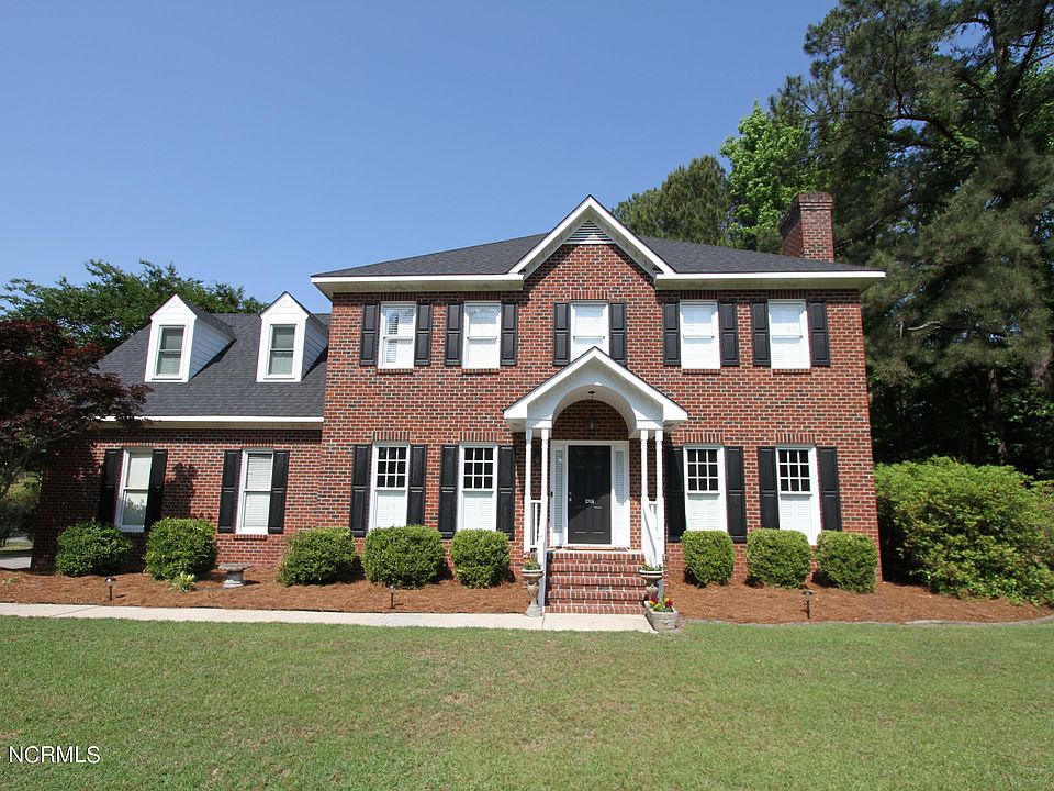 1st image of 2706 Royal Drive