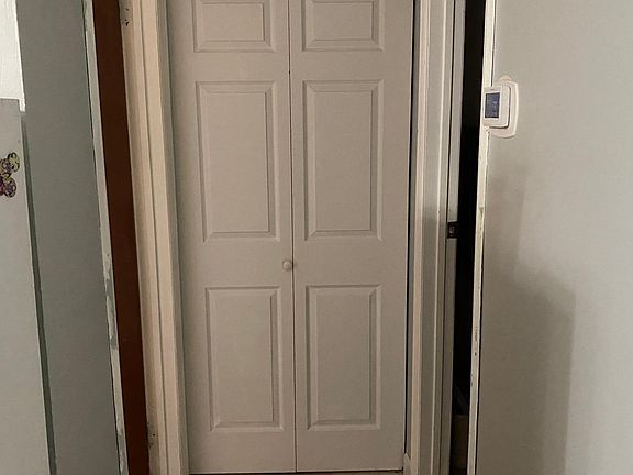 3rd image of 411 Holdridge Ave