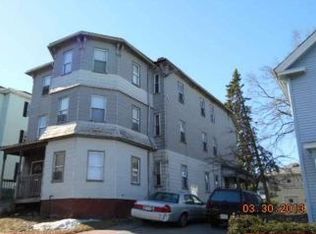 69 Harrison St, Worcester, MA 01604