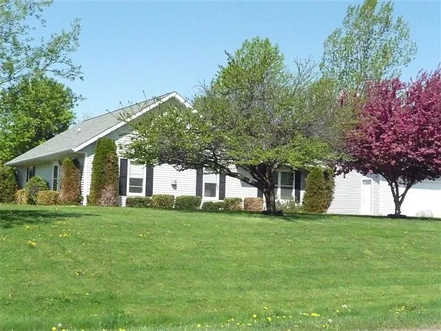 6912 Glenn Ct photo 1