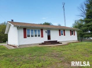 18808 E Fairfield Rd, Mount Vernon, IL 62864